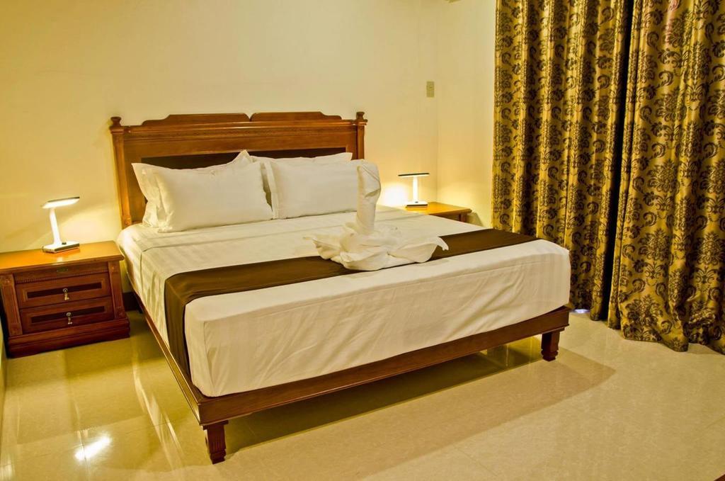 The Premiere Business Hotel Kalibo Zimmer foto